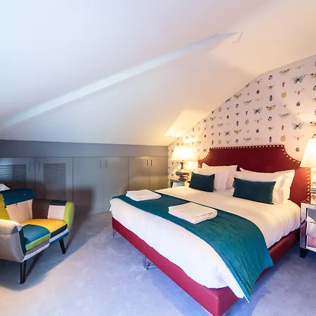 Dear - Gallery House