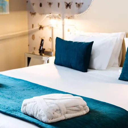 Bed & Breakfast Dear - Gallery House Lisbon