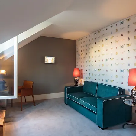 Dear - Gallery House Лісабон