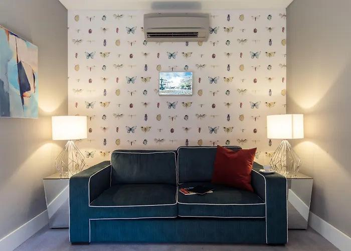 Dear - Gallery House Bed & Breakfast Lisbona