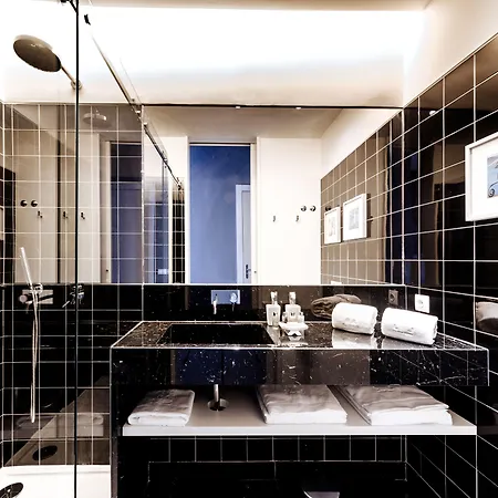 Dear - Gallery House